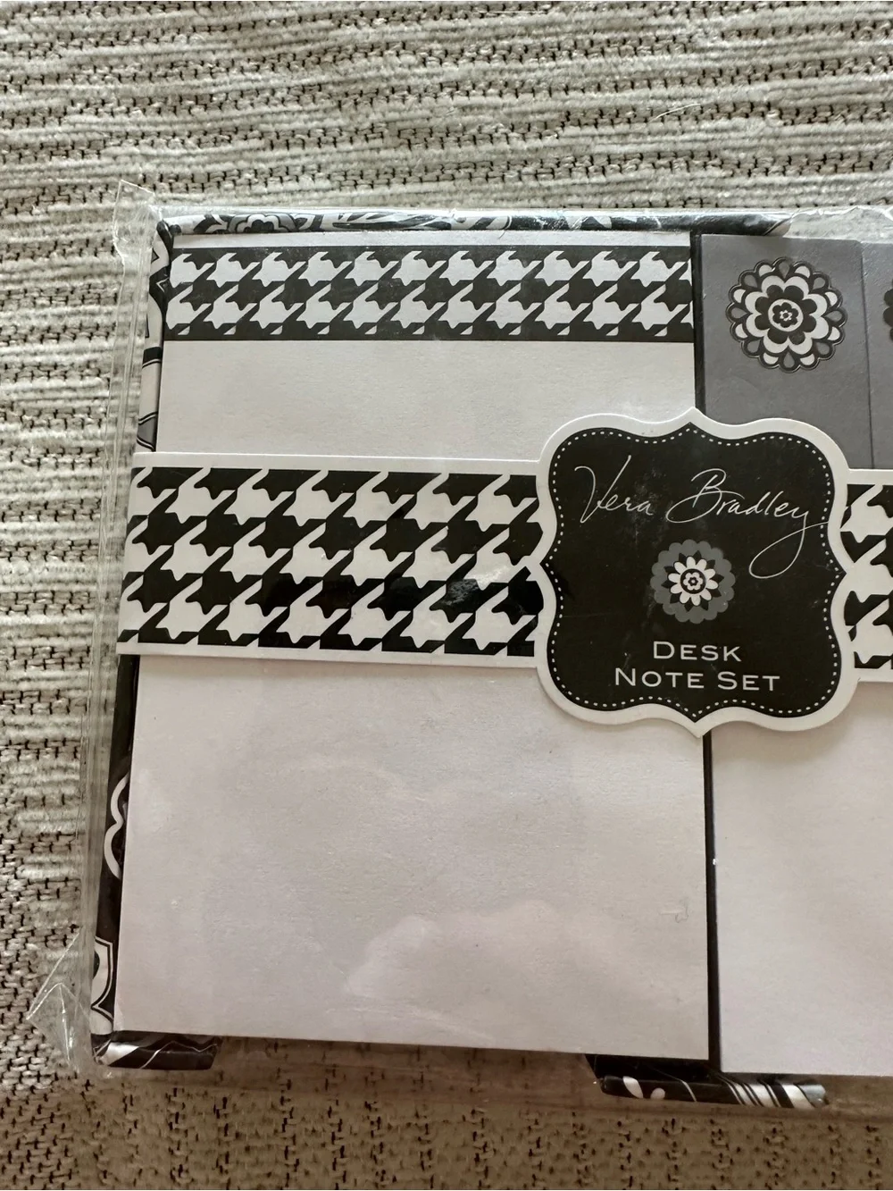 Vera Bradley Midnight Paisley Black & White Note Set w/ Floral Motif-BNWT-sealed